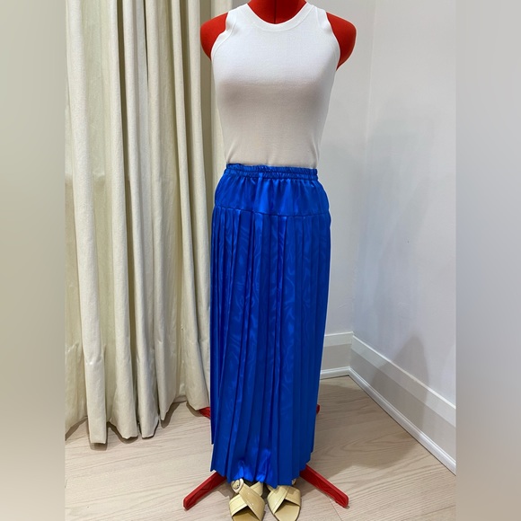 Vintage Midi Skirt, Pleated, Flowy, Blue, Elastic Waist (US S) - Picture 3 of 8